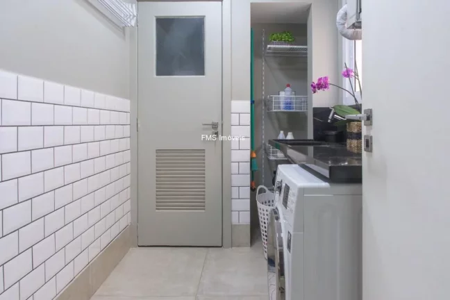 Imagem Apartamento à venda em São Paulo-SP, Pinheiros: 3 quartos, 1 sala, 3 banheiros, 2 vagas, 107 m² de área.
