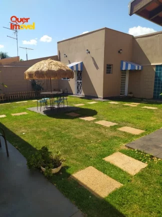 Imagem Imóvel de luxo à venda em Ribeirão Preto: casa com 4 quartos, 1 suíte e 180m² no Parque Residencial Lagoinha. Confira!