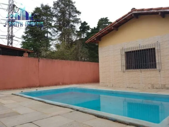 Imagem CASA TÉRREA EM CONDOMÍNIO NA REGIÃO DA GRANJA VIANA, KM 24.
5 DORMS (1 suíte), AC. 300m2, TERREN...