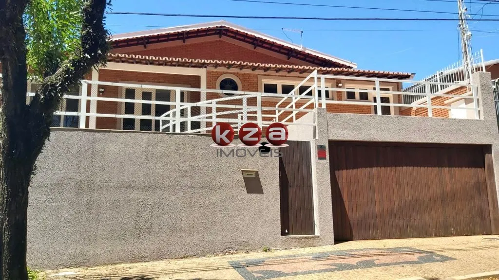 Foto do imóvel Oportunidade única: Casa à venda em Valinhos-SP, no Jardim Celani, com 3 quartos, suíte, 3 salas, 2 banheiros, 2 vagas - 198m².
