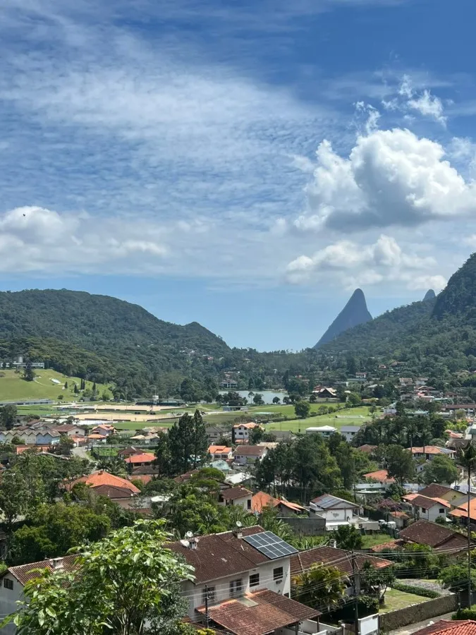 Imagem Apartamento para Venda em Teresópolis / RJ no bairro Caxanga