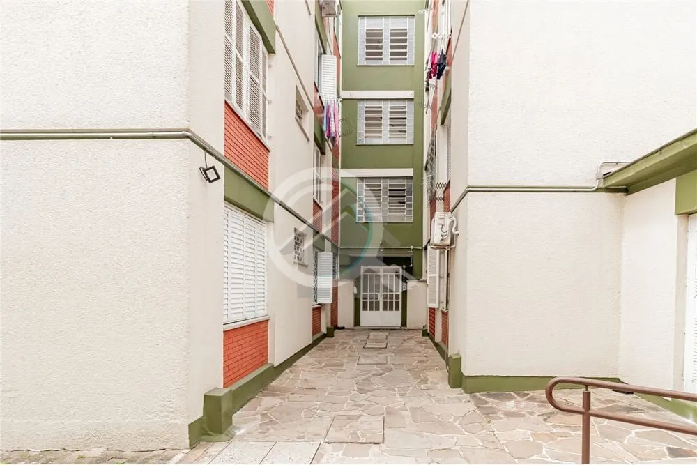 Imagem Ótimo apartamento de 2 dormitórios, 48m² privativos, banheiro social, living, cozinha e área de ...