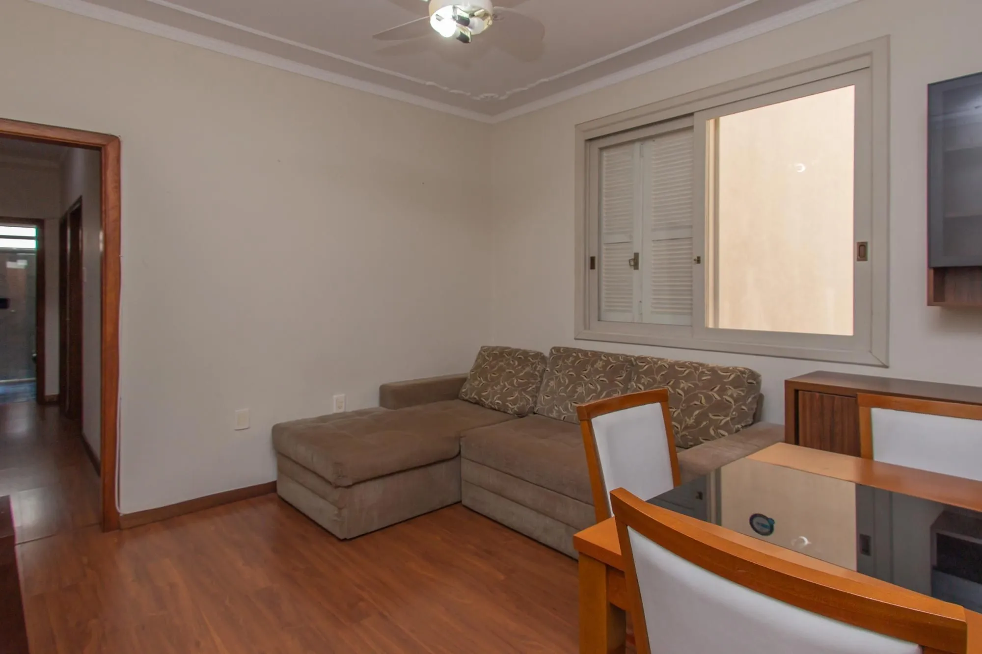 Imagem Apartamento 02 dormitórios próximo ao hospital Moinhos