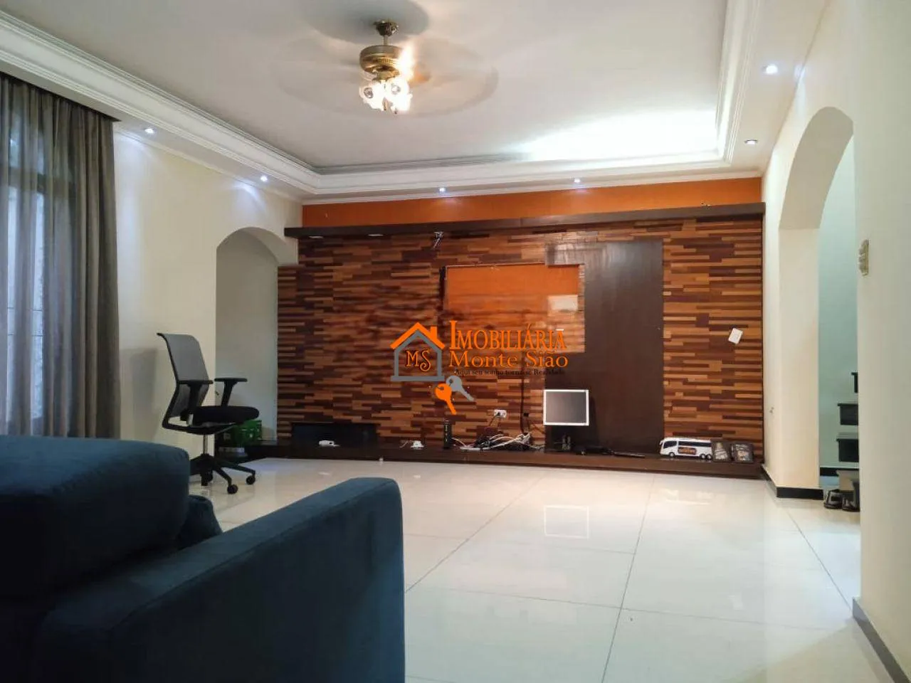 Imagem Sobrado para alugar, 190 m² por R$ 10.234,00/mês - Jardim Santa Francisca - Guarulhos/SP