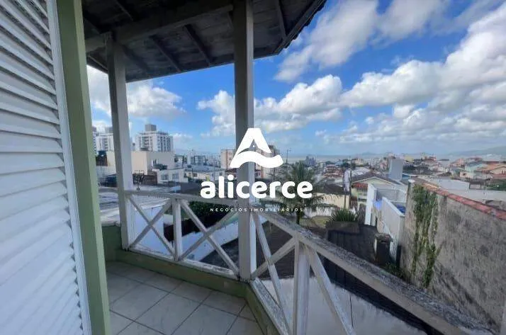 Imagem Ampla Casa de dois Pavimentos no Jardim Atlântico