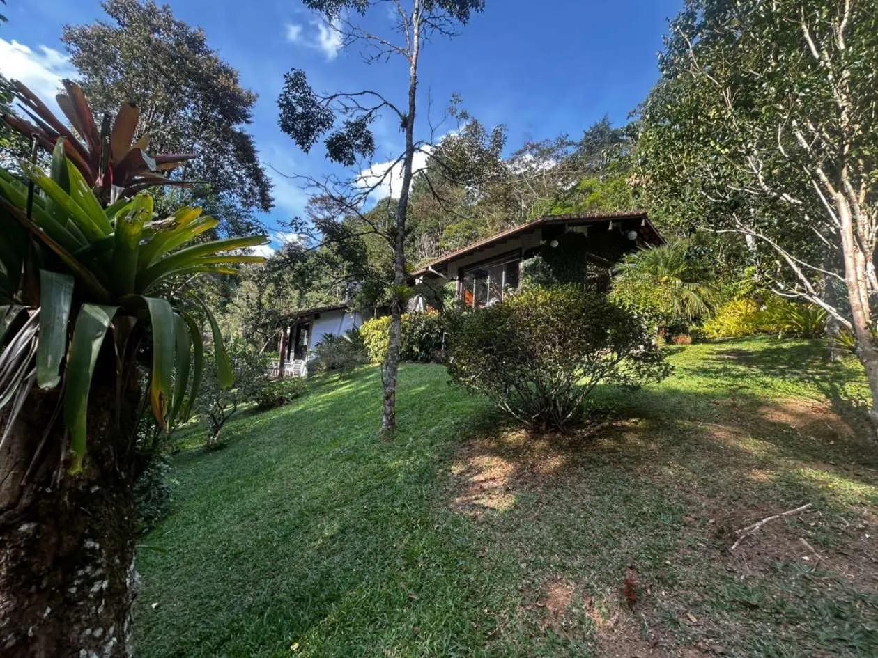 Imagem Casa para Venda em Petrópolis / RJ no bairro Fazenda Inglesa