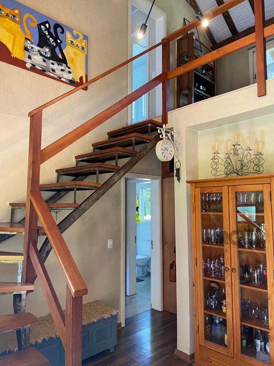Imagem Casa com 2 suítes, lareira, deck, vaga de garagem - 140m² no bairro Laje de Pedra, Canela/RS