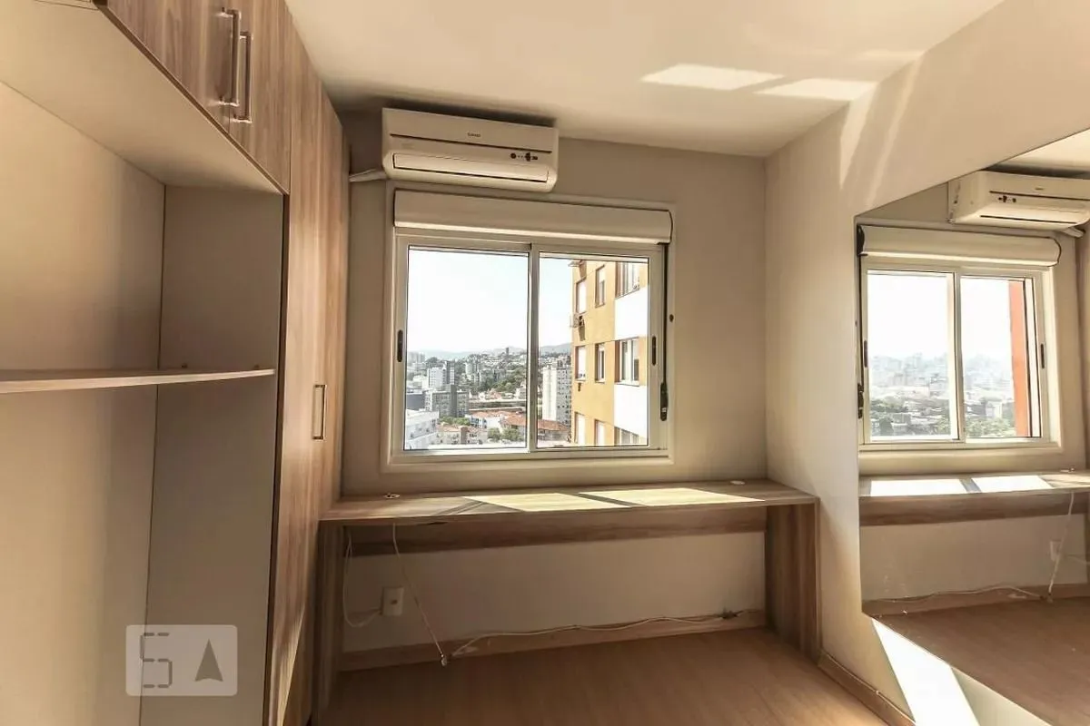 Imagem Apartamento de 01 dormitorio com vaga de garagem na Azenha - Porto alegre.