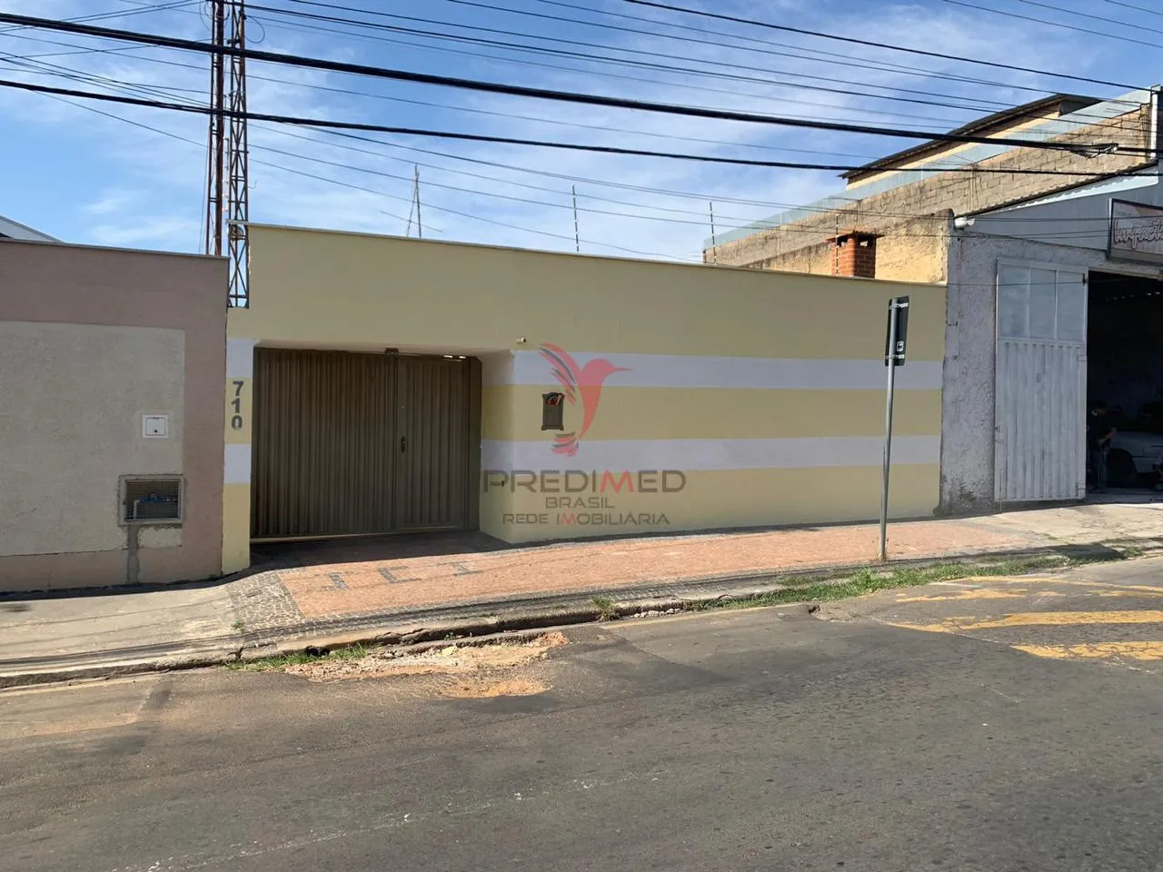 Imagem GRANDE OPORTUNIDADE IMOVEL QUE PODE TRANSFORMAR EM COMERCIAL