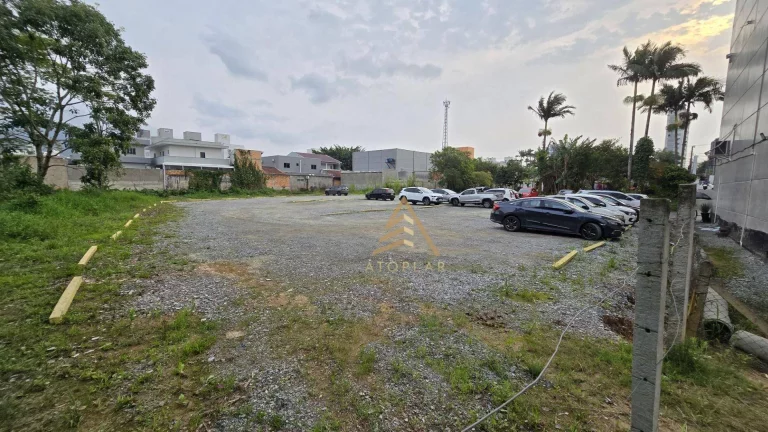 Imagem Terreno para alugar, 15500 m² por R$ 151.250,00/mês - Centro - Camboriú/SC