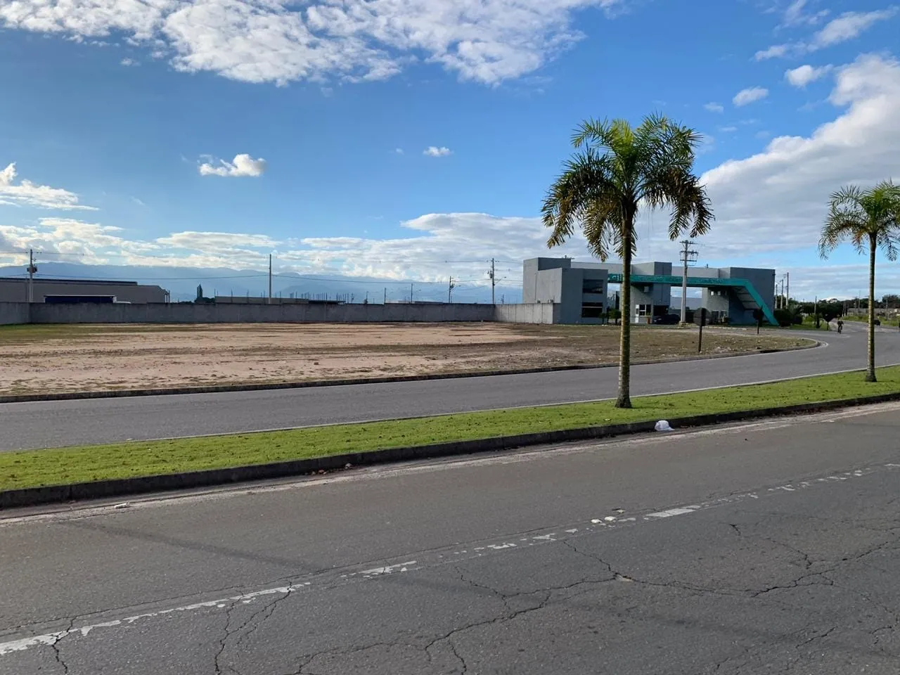 Imagem Terreno à venda 1200M², Flor do Vale, Tremembé - SP | Condomínio Industrial Cilo