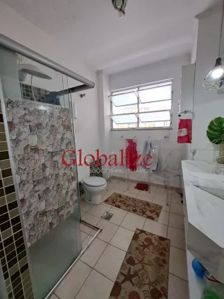 Imagem Apartamento à venda com 94m², 2 quartos, dependência, varanda de frente por R$580.000,00 no Gonzaga em Santos