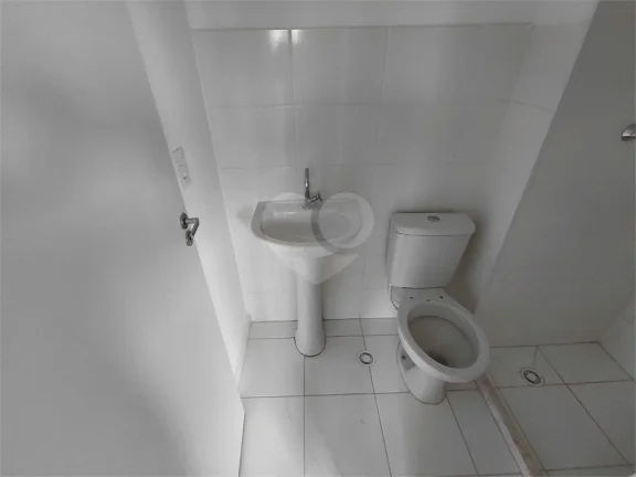 Imagem Apartamento à venda com 2 quartos no condomínio Plug Morumbi, São Paulo - SP