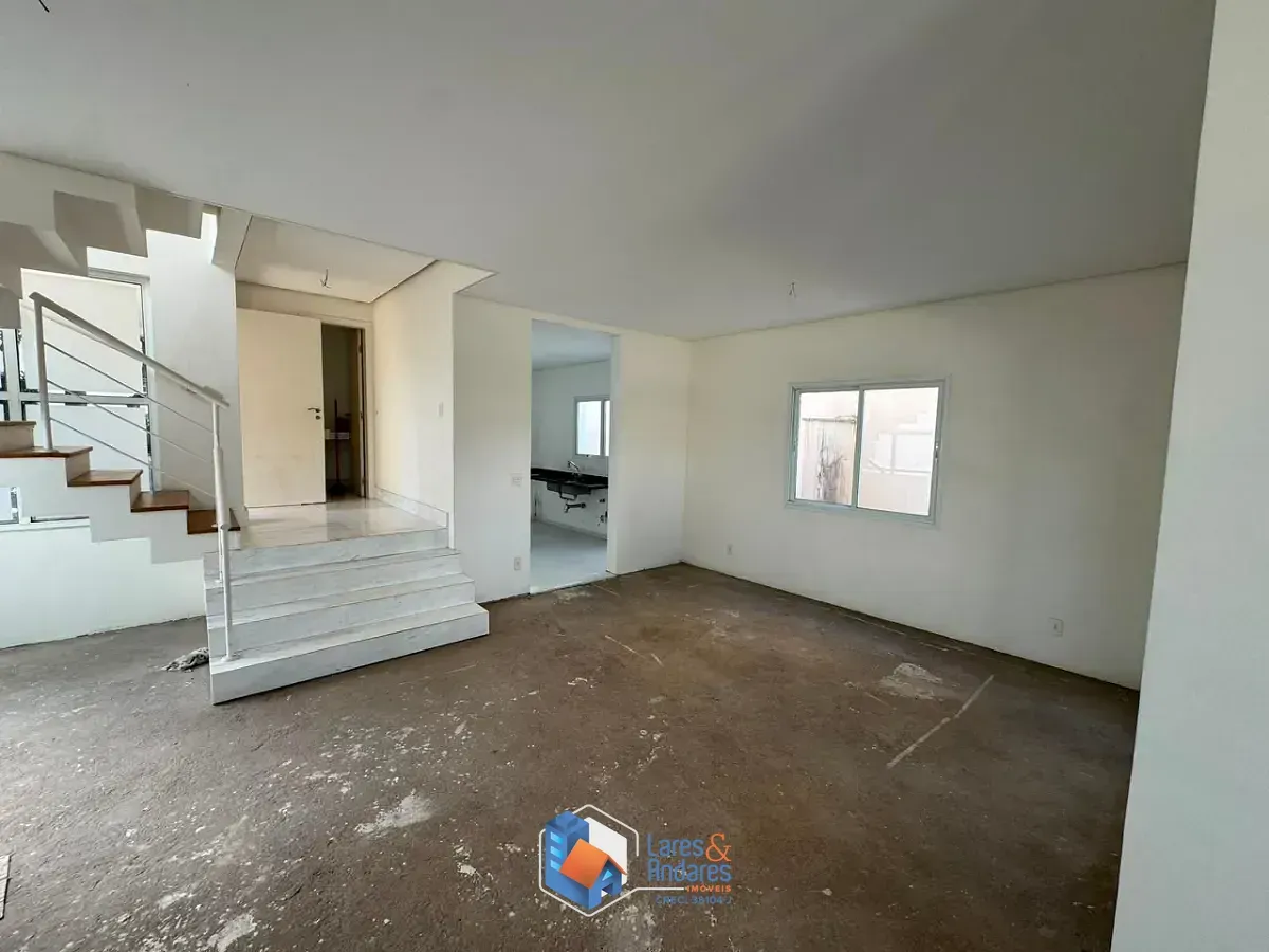 Imagem Casa para venda em Jardim Petrópolis com 3 quartos, sendo 1 suíte, 250m²
