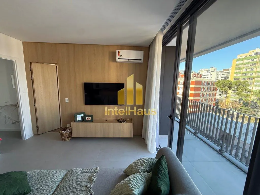 Imagem Apartamento à venda no Batel, em localização privilegiada na Avenida Vicente Machado, próximo a ...