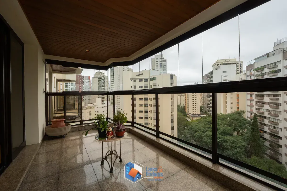 Imagem Apartamento para venda em Campo Belo com 3 quartos, sendo 3 suítes, 277m²