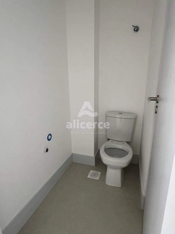 Imagem Apartamento à venda com 3 quartos 2 suítes, 78m² em Canto Florianópolis
