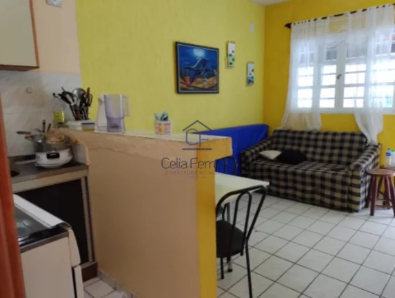 Imagem Sobrado em condomínio a 600m da praia Martim - Caraguatatuba/SP