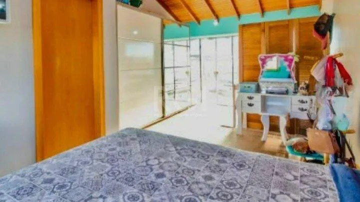 Imagem sobrado no Guaruja com 3 suítes