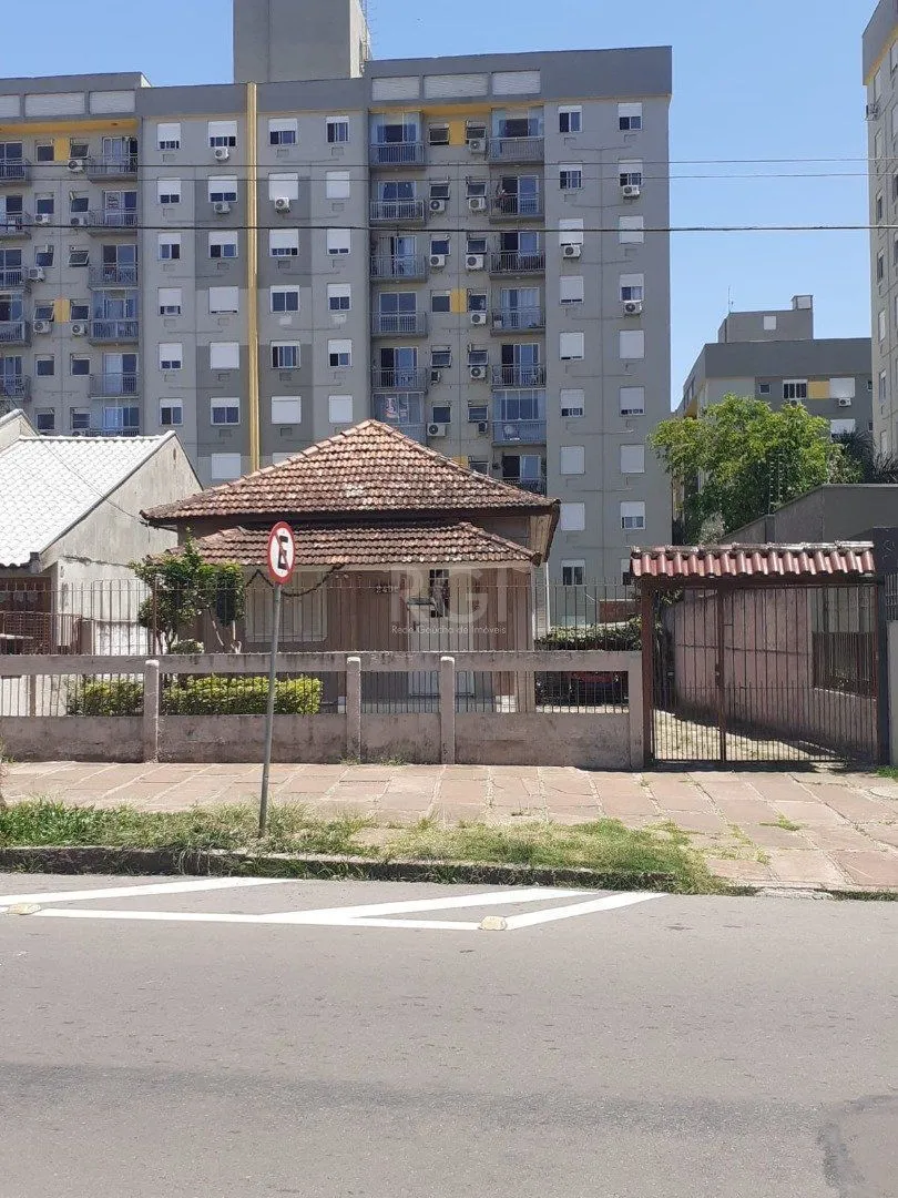 Imagem Casa para Venda - 440m², 2 dormitórios, Tristeza