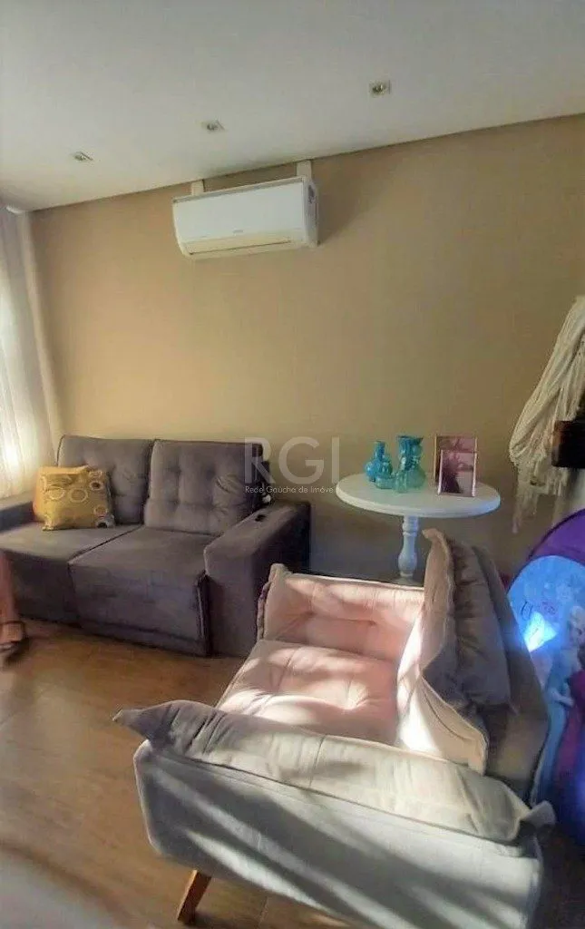 Imagem Casa para Venda - 165m², 3 dormitórios, sendo 3 suites, 1 vaga - Hípica