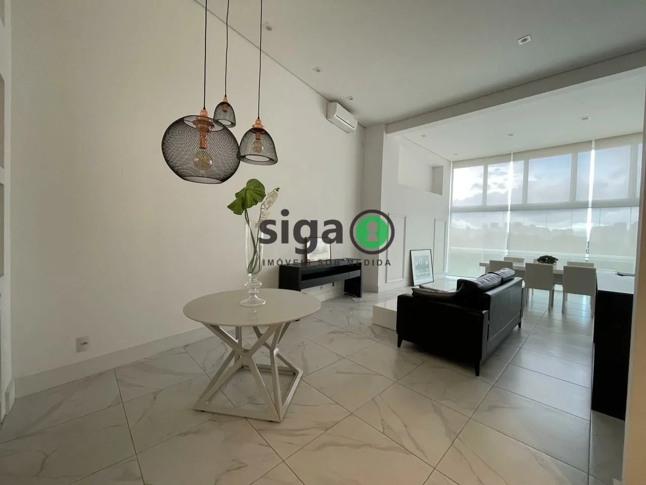 Imagem Apto com 85m², no Brooklin, com 1 suite, lavabo, 2 vagas e Pé direito duplo para locação
