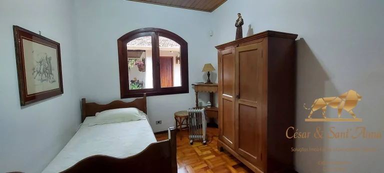 Imagem Casa a venda, com 5 dormitórios e 260m² em Campos do Jordão/SP