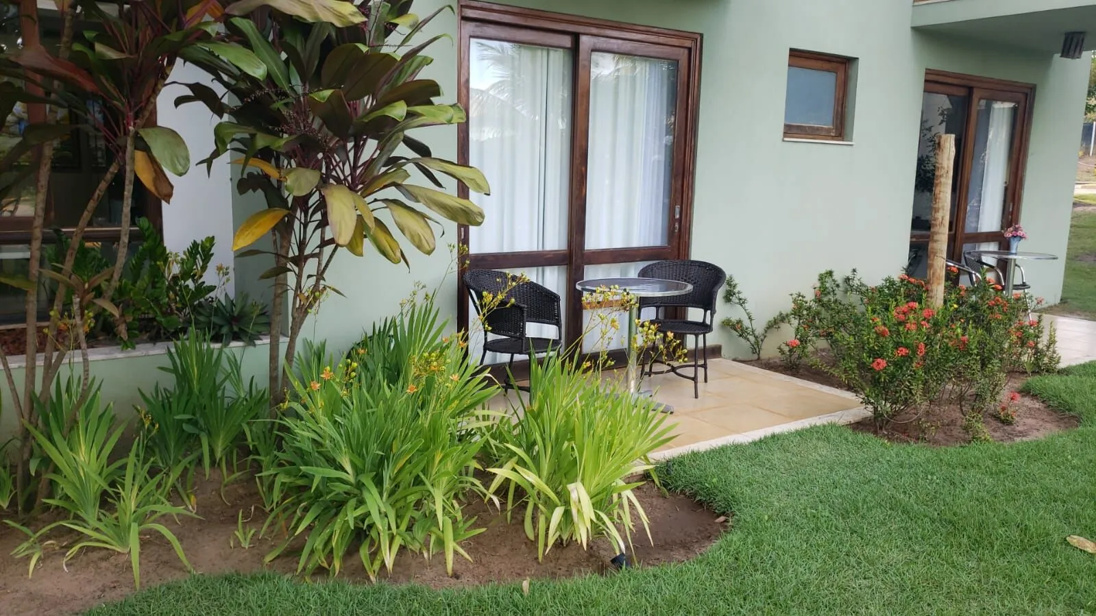 Imagem Apartamento Mobiliado à venda em Imbassaí, Mata de São João - Condomínio com Piscina e Academia