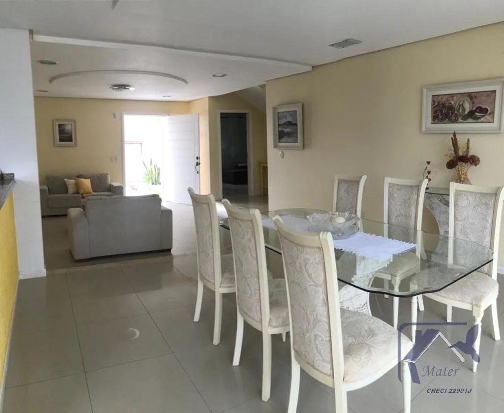 Imagem Casa para Venda - 0m², 5 dormitórios, sendo 2 suites, 2 vagas - Village