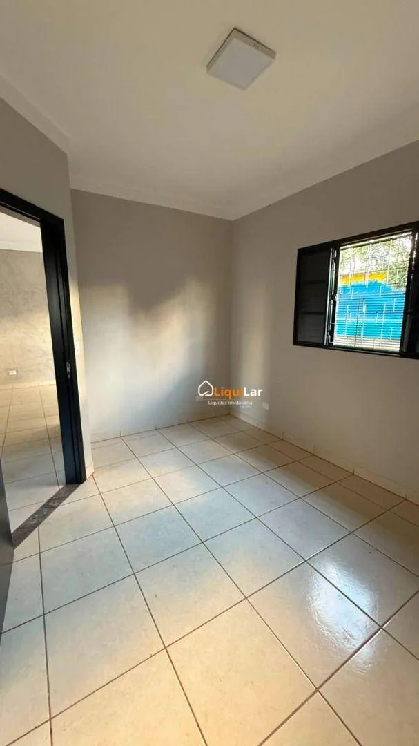 Imagem Casa à Venda no Portal Caiobá com 2 Quartos, Quintal Privativo e Varanda Gourmet