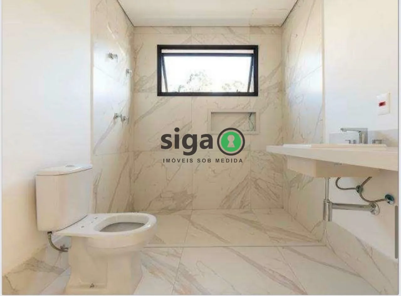 Imagem Casa em condomíno com 4 suites, 6 vagas e infra para elevador, na Chácara Santo Antonio a Venda