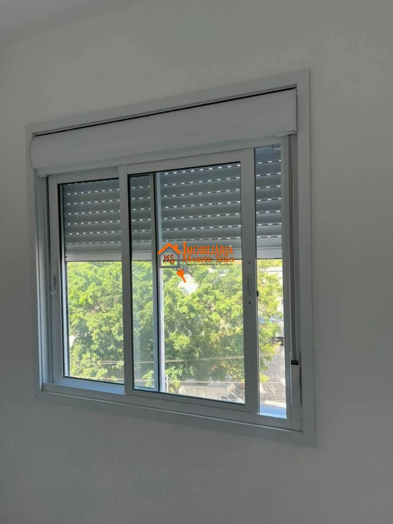 Imagem Apartamento com 2 dormitórios à venda, 43 m² por R$ 311.900,00 - Água Chata - Guarulhos/SP