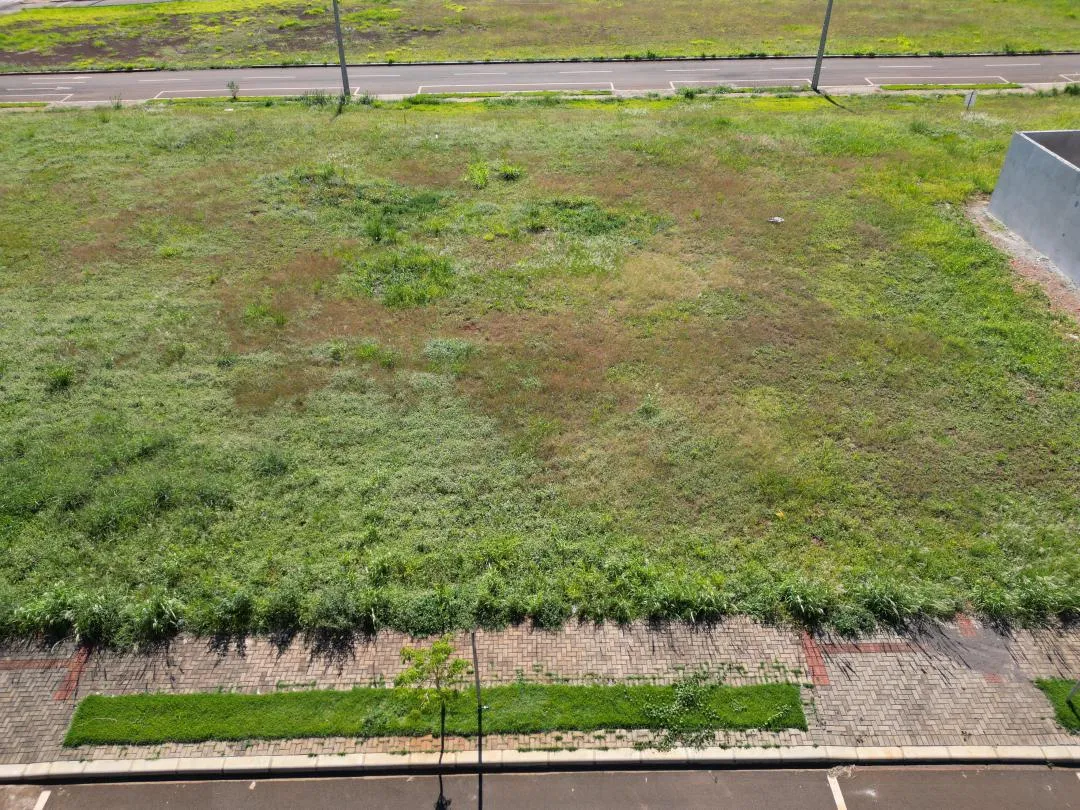 Imagem Terreno à venda em Cascavel - Loteamento Colinas Tropical
