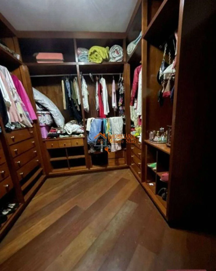 Imagem Casa com 3 dormitórios à venda, 380 m² por R$ 2.873.000,00 - Vila Rosália - Guarulhos/SP
