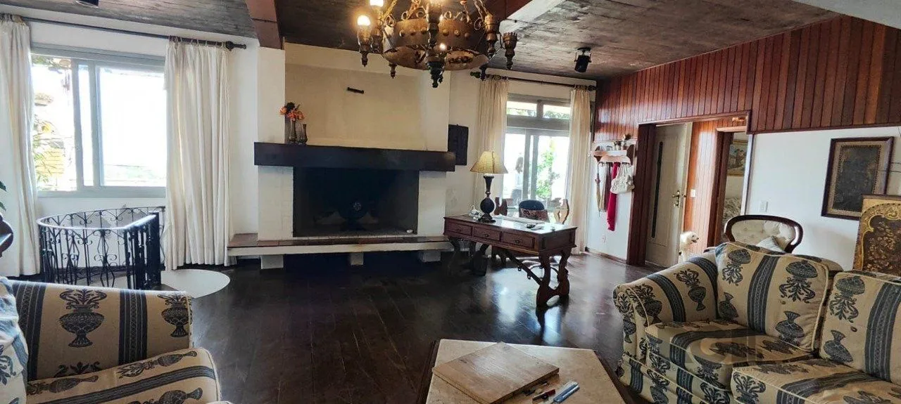 Imagem Casa para Venda - 347m², 3 dormitórios, sendo 3 suites, 3 vagas - Sétimo Céu