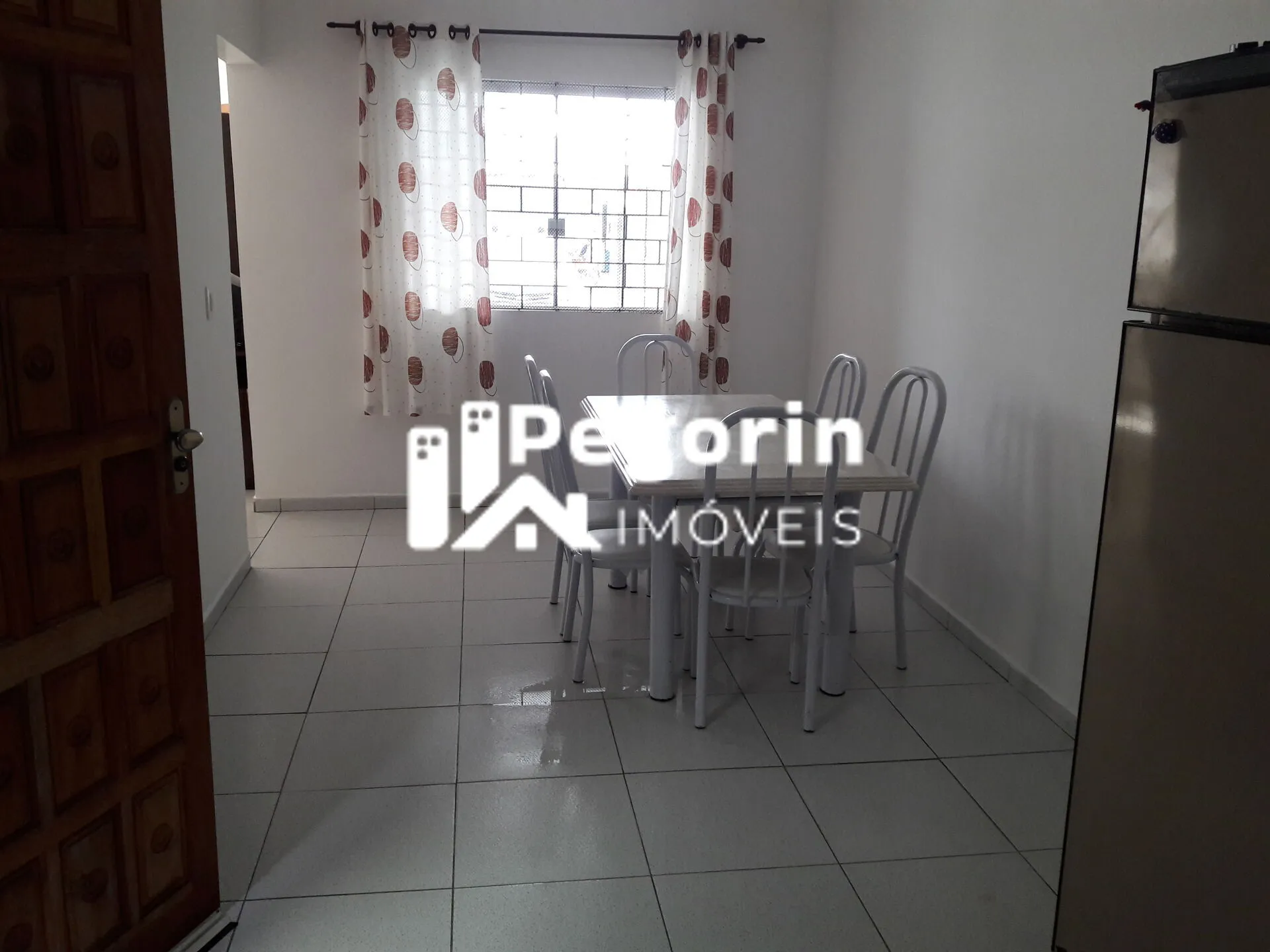 Imagem Sobrado Próximo ao Centro, Guaratuba/PR
