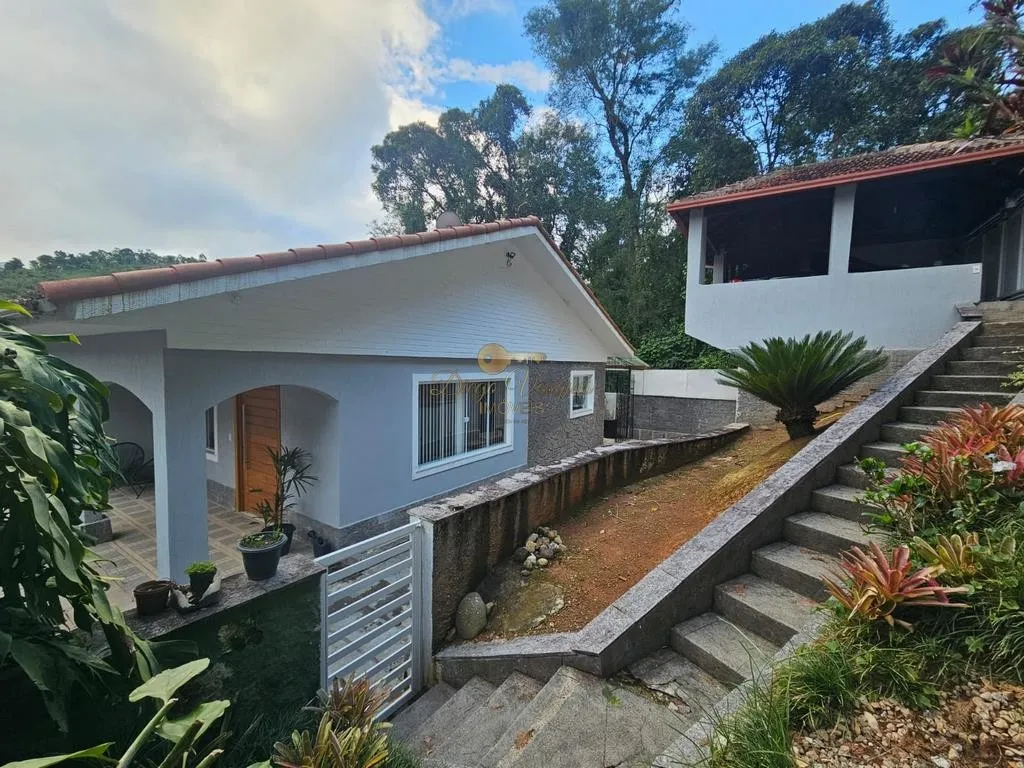 Foto do imóvel Casa para Venda em Teresópolis / RJ em Rua Noel Rosa