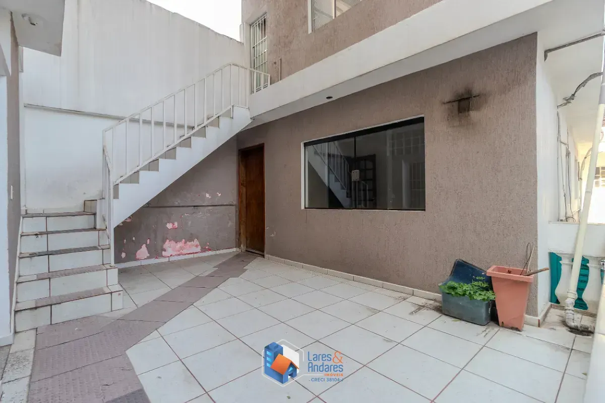 Imagem Casa para venda em Vila Ema com 7 quartos, sendo 1 suíte, 450m²
