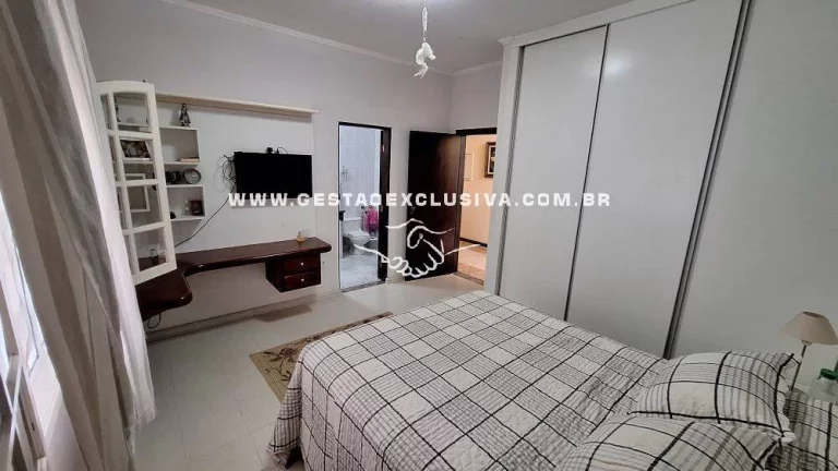 Imagem CASA 5000m² 4 SUÍTES C/ HIDRO PISCINA LAGO LAZER COMPLETO CONDOMÍNIO FECHAD
