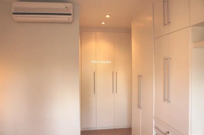Imagem Apartamento de 3 suítes a venda na Vila Olimpia