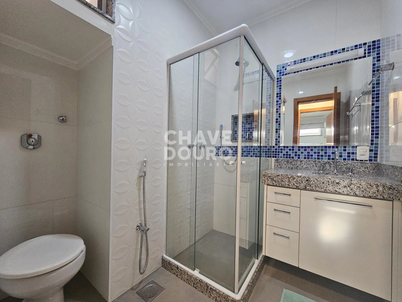 Imagem Apartamento 2 Quartos (1 Suíte), 1 escritório com 90m² no Alto