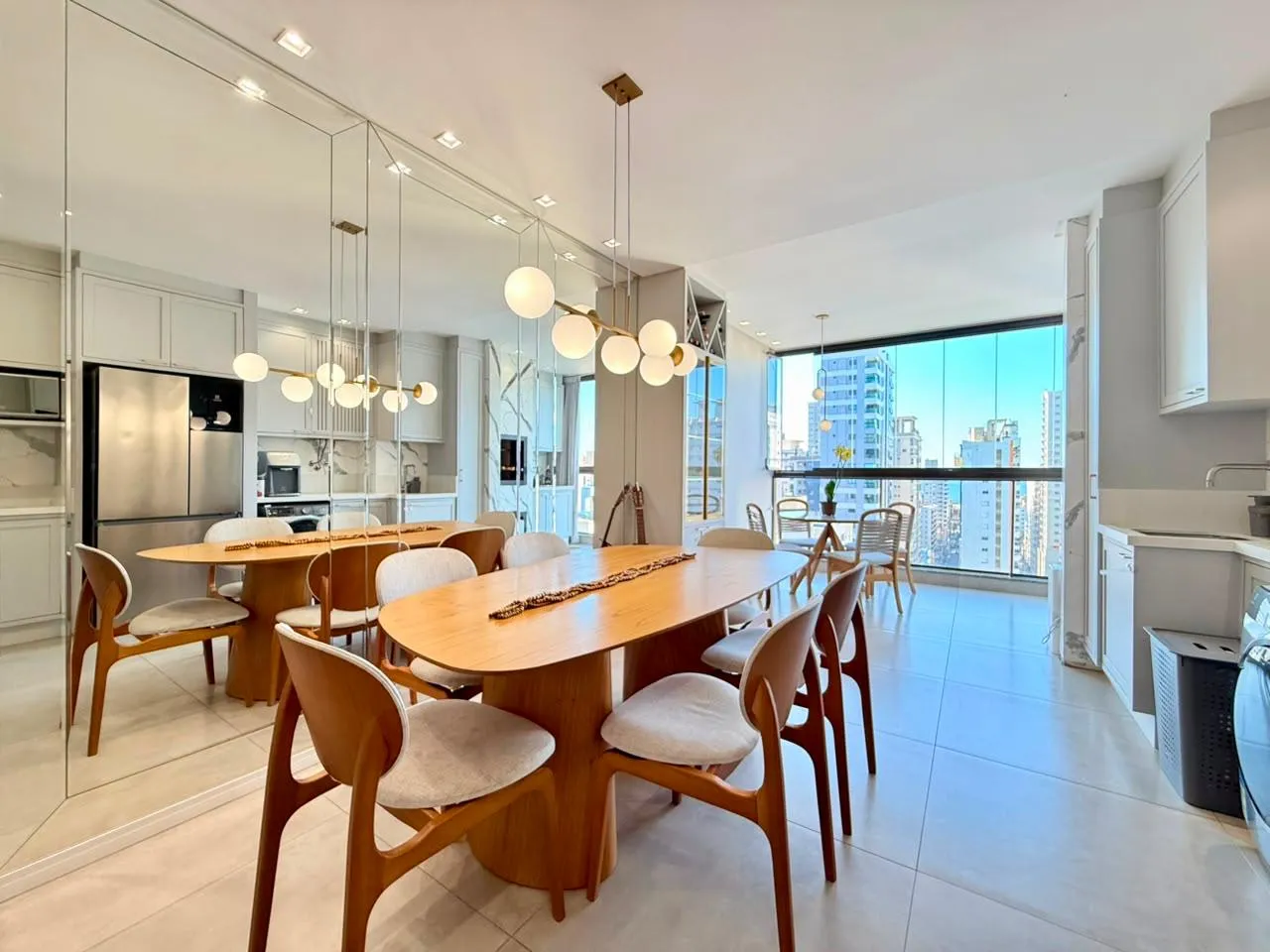 Imagem Apartamento à venda com 106.05m2 por R$ 2.400.000,00