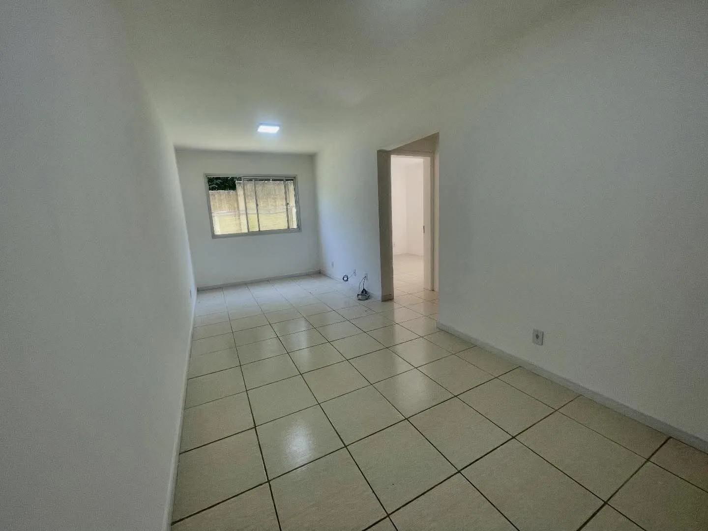 Imagem Apartamento à Venda com Piscina no Bairro Querência em Viamão