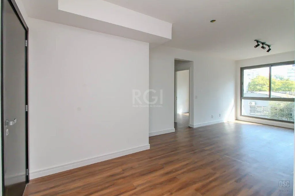 Imagem Semi mobiliado 2 quartos (1 suíte) e 1 vaga. Infra completa e ótima localização