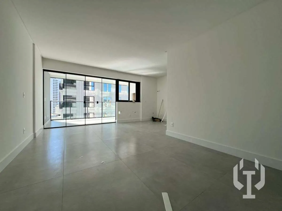 Foto do imóvel Apartamento Novo Quadra Mar com Lazer Completo em Meia Praia