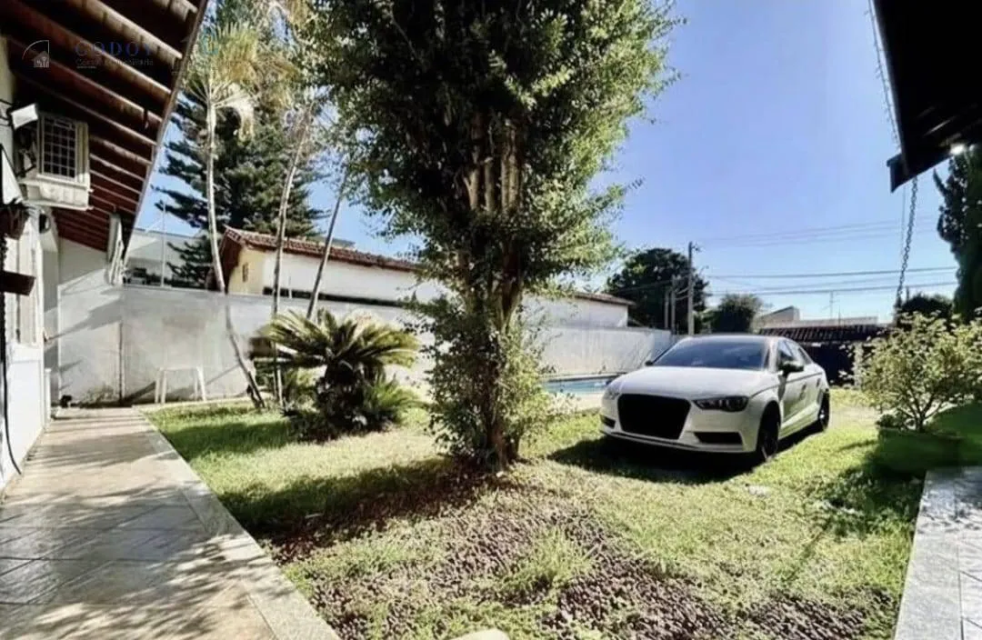 Imagem Casa térrea com Piscina, Área Gourmet e Excelente Espaço Externo