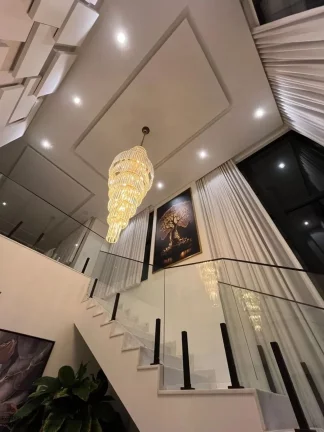 Imagem Impecável residência de alto padrão em Alphaville II, Salvador-BA: 4 suítes, 3 salas, 2 banheiros, 4 vagas - 496m².