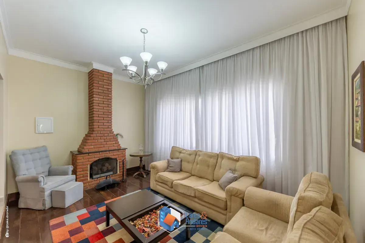 Imagem Casa para venda em Interlagos com 3 quartos, sendo 1 suíte, 379m²
