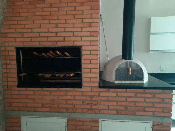 Imagem Apartamento no bairro Medianeira de 3 dormitórios DESOCUPADO
