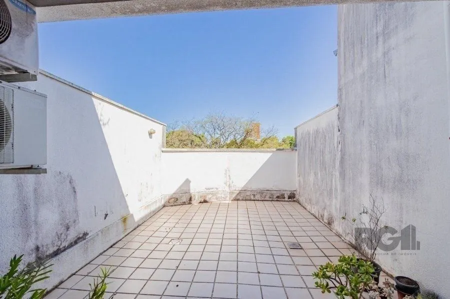 Imagem Excelente cobertura comercial de 79m² com 2 banheiros.